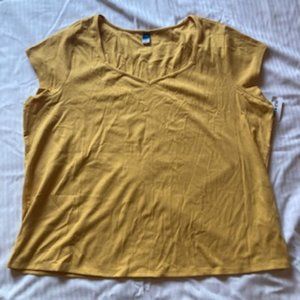 Old navy yellow t-shirt